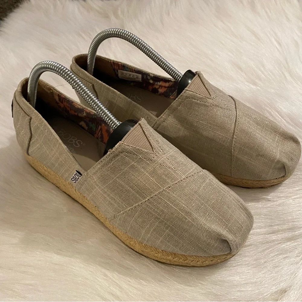 BOBS from Skechers Tan Wedge Shoes with Versatile Design‎ Womens 10